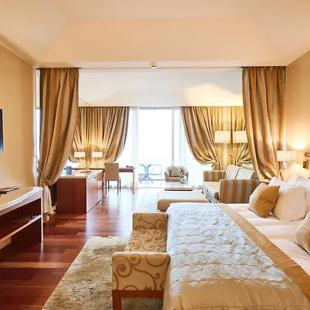 Principe Leopoldo Hotel