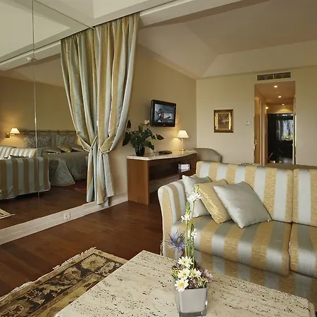 Principe Leopoldo Готель 5*